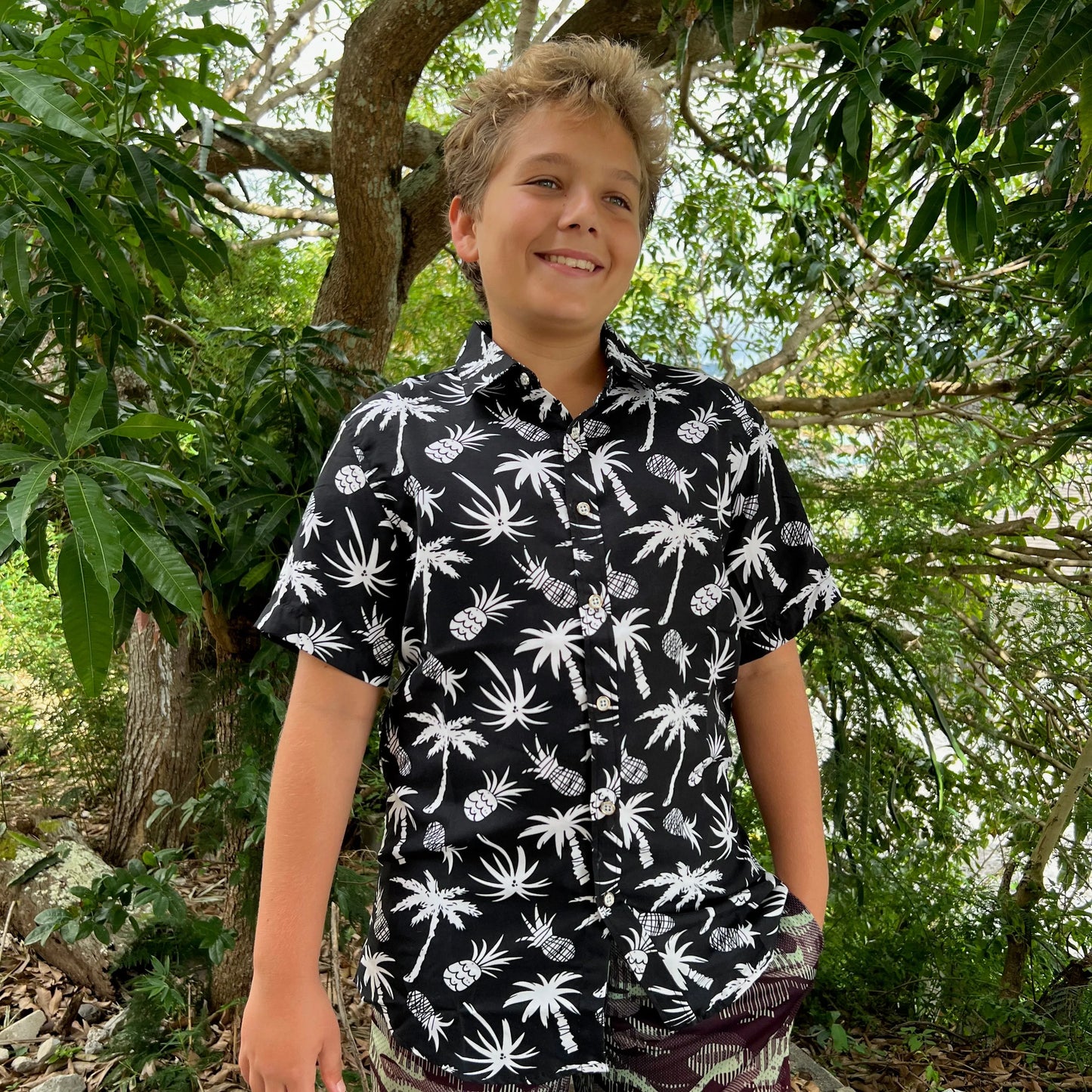 Black Palm Tree & Pineapple Shirt